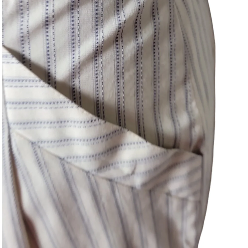 BCBGMAXAZRIA paperbag waist pinstripe pencil skirt high rise women's size 4